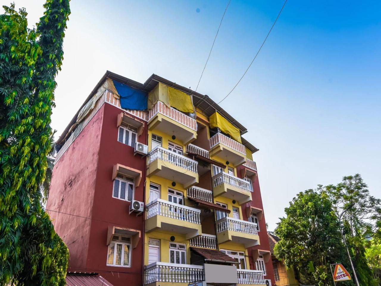 Oyo 2863 4 Pillar's 2* Panaji